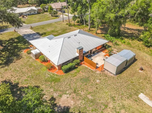 17819 Palm St, Umatilla, FL 32784