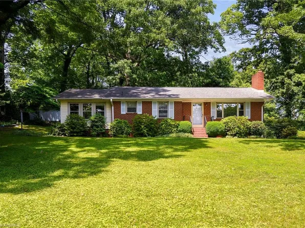 4550 Sunny Dr, Winston Salem, NC 27106