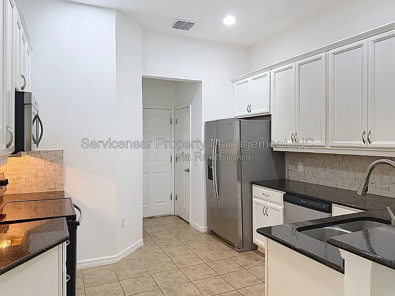 9428 Woodcrane Dr — Photo 11