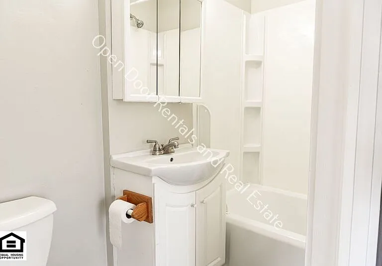 3718 S Wayne Ave #3 — Photo 10