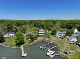 5918 Sneed Dr, Deale, MD 20751
