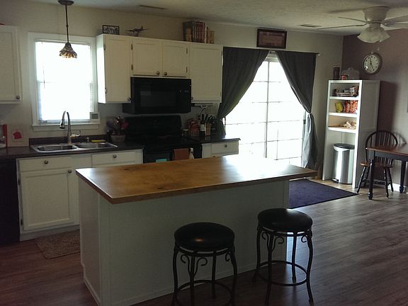 5th image of 109 Piccadilly Ct