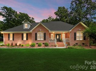 7627 Maple Bluff Ln, Concord, NC 28025
