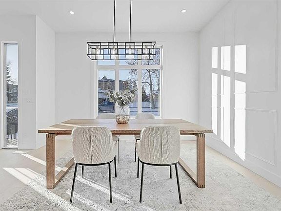 4th image of 3538 W 43rd St SW