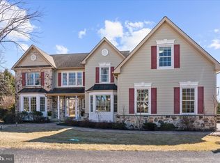605 Perry Dr, West Chester, PA 19380