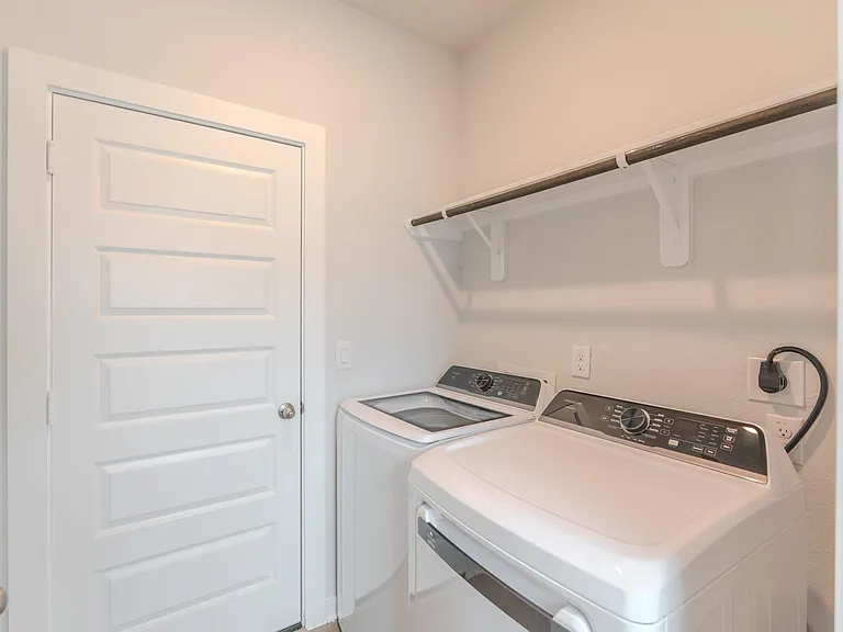 8555 Blueberry Ash St — Photo 28
