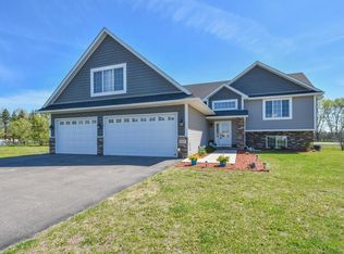 4950 259th Ct, Wyoming, MN 55092