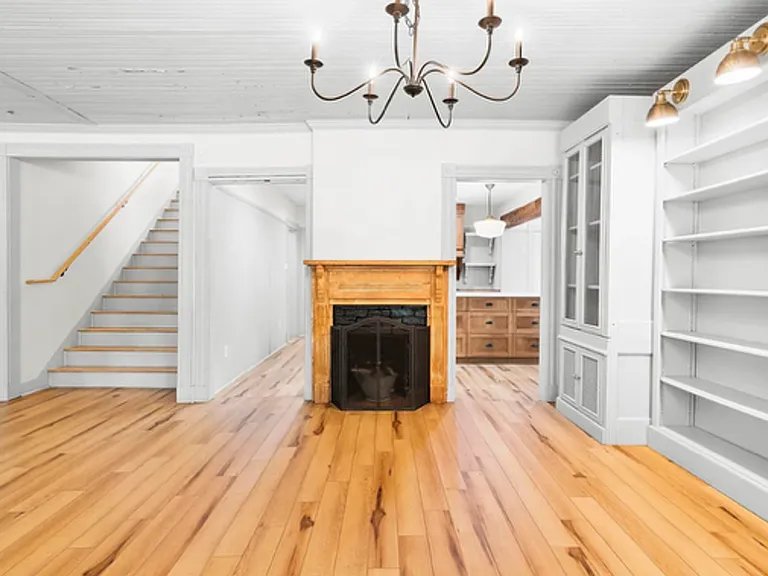 3305 Bradley St SW — Photo 5