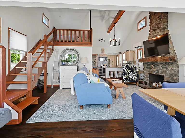 11 Cedar Dr — Photo 23