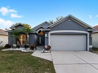 1915 Brandon Brook Rd, Valrico, FL 33594