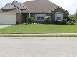 2909 Deland Dr, Evansville, IN 47725