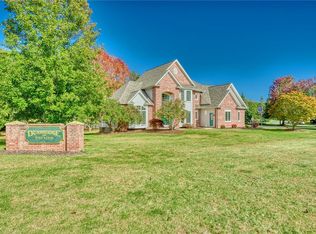 596 Dunnbridge Dr, Webster, NY 14580