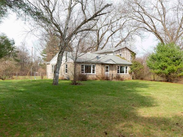 20845 Darden Rd, South Bend, IN 46628