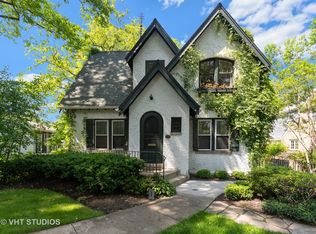 116 E Washington Ave, Lake Bluff, IL