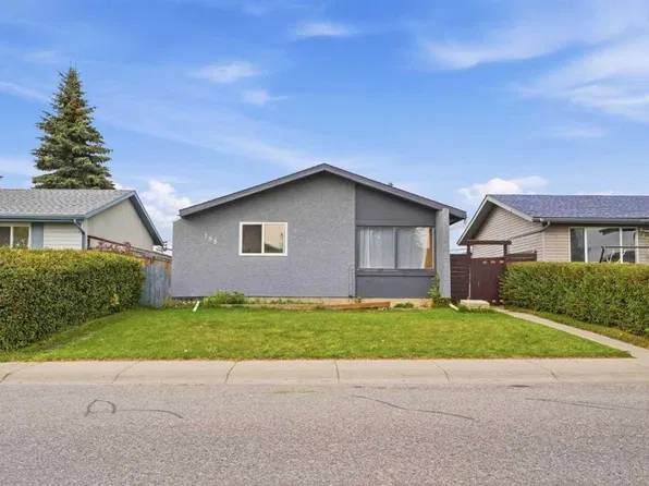 188 SW Maitland Dr NE, Calgary, AB T2A 5T7