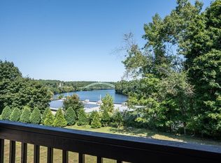 6 Centercrest Dr UNIT 6, Tyngsboro, MA 01879