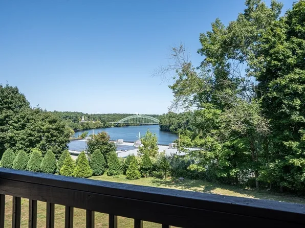 6 Centercrest Dr Unit 6, Tyngsboro, MA 01879