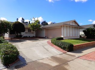539 Pierpont Dr, Costa Mesa, CA 92626