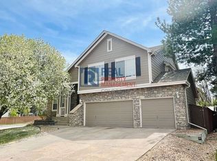 818 Sparrow Hawk Dr, Highlands Ranch, CO 80129