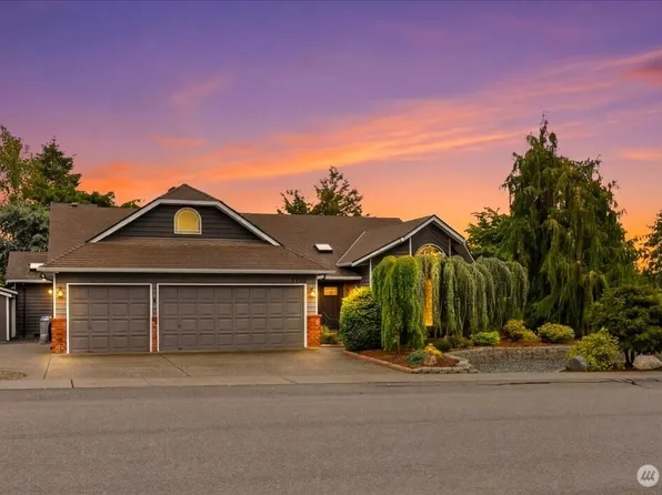 1123 SW Kalama Lp, Oak Harbor, WA 98277