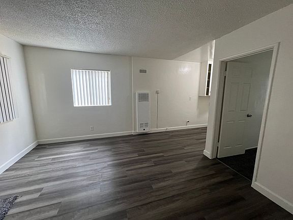 3rd image of 11823 Lakewood Blvd #5