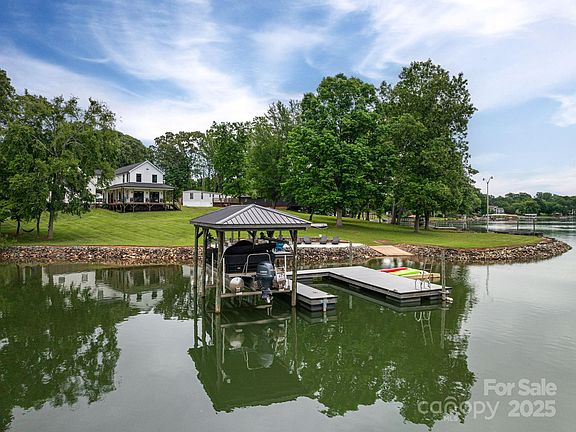 2nd image of 7455 Ivey Dr