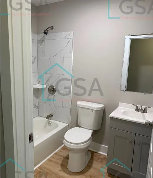 694 Saxon Ave — Photo 18