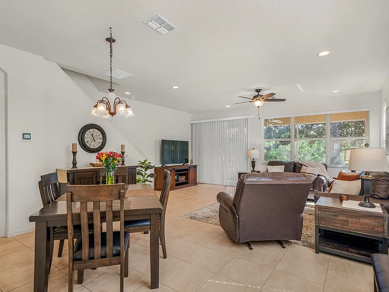 1602 W Spring Meadow Loop — Photo 5