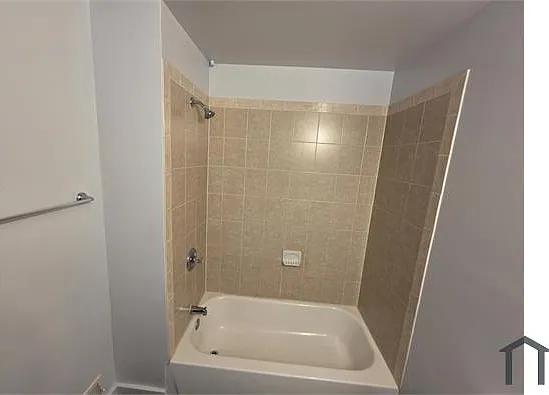 1606 Riggs Ave — Photo 10