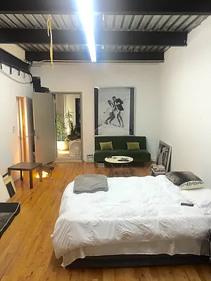 Rented by Bezell Group | media 5