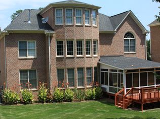 2206 Haniman Park Dr, Cary, NC 27513