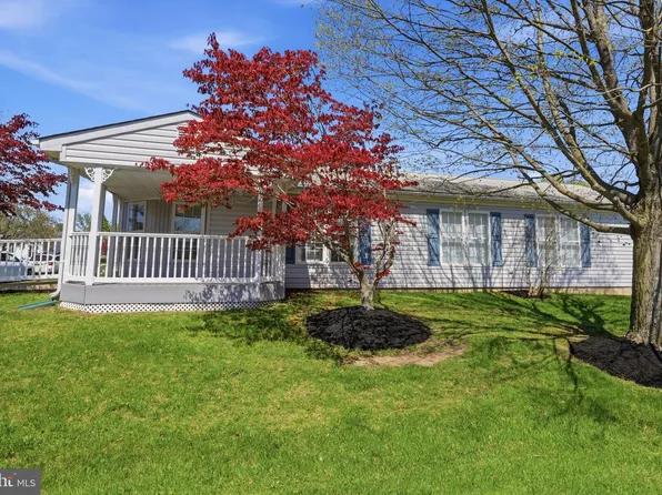 119 Goldenrod Xing E, New Hope, PA 18938