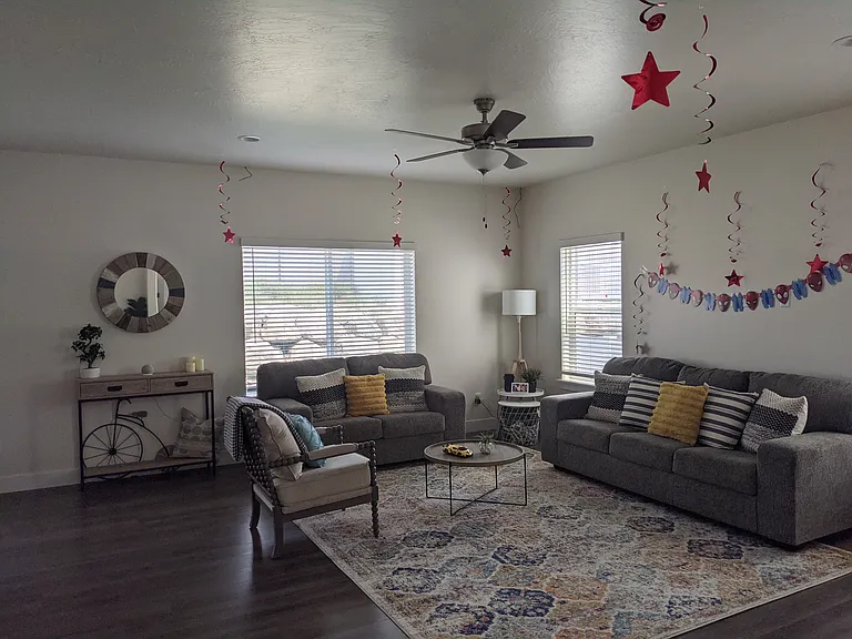 4581 E Flower Point — Photo 5