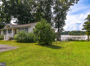 331 Buena Vista Dr, Colonial Beach, VA 22443