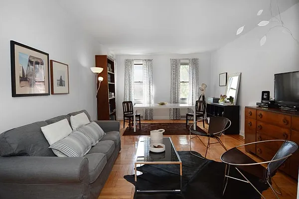 Sold by Brooklyn Bridge | media 2