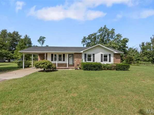 206 Bohannon Dr, Sikeston, MO 63801