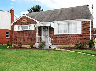25 Lea St, Carnegie, PA 15106