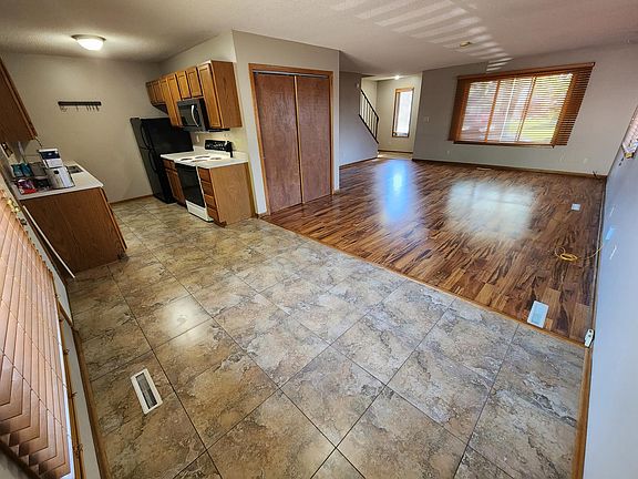 1st Floor: Kitchen, Dining Room & Living Room