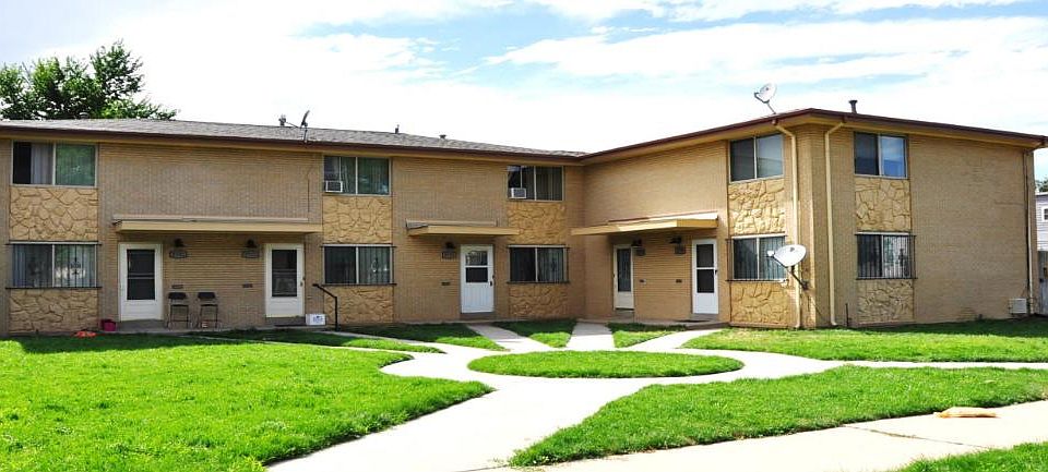 Quiet neighborhood and building