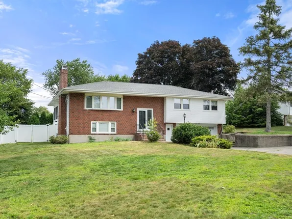 253 Needham St, Dedham, MA 02026