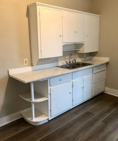 208 Spring St #7 — Photo 1