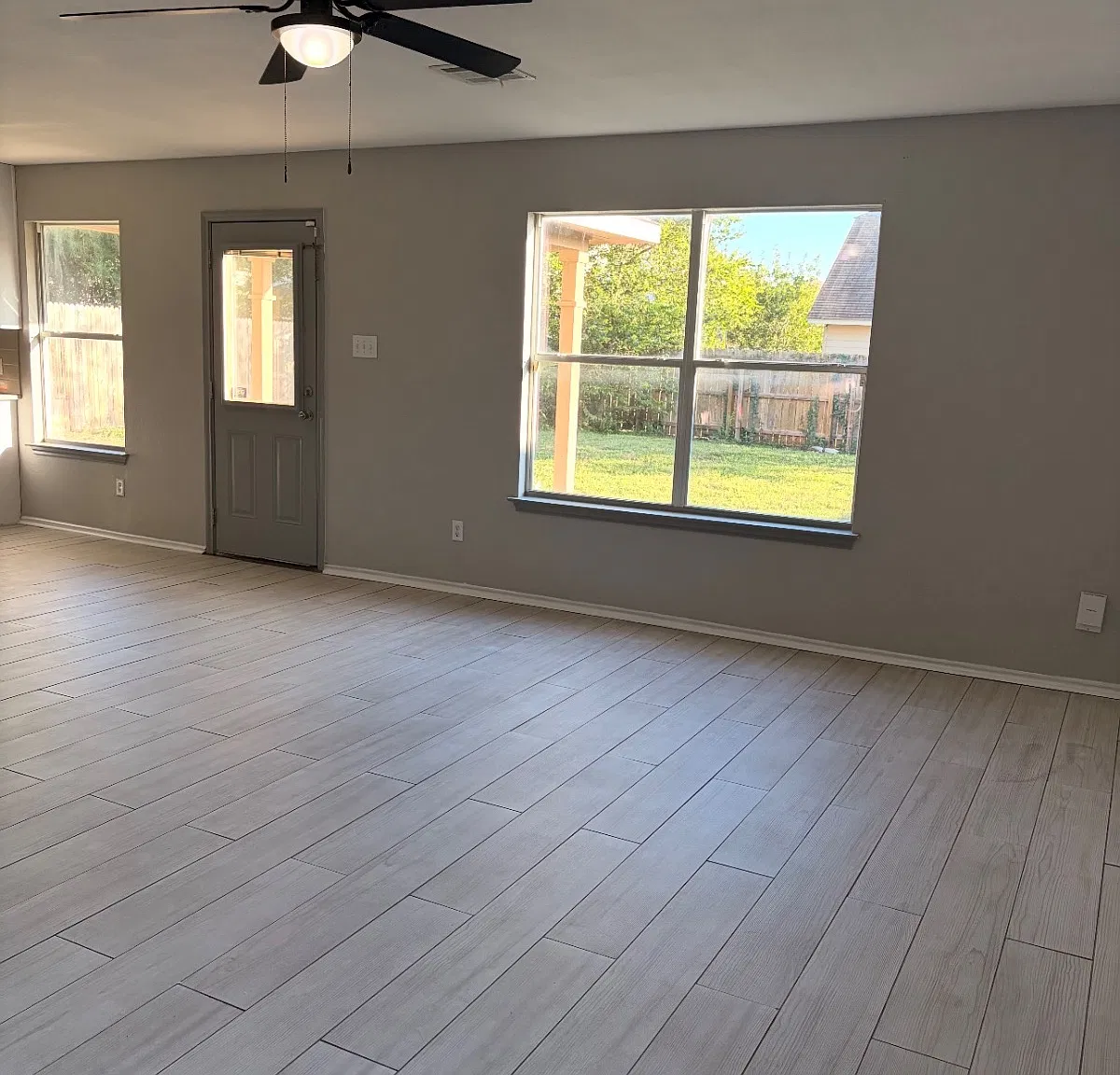 4 bed, 2101 sqft, $2,000 — Photo 3