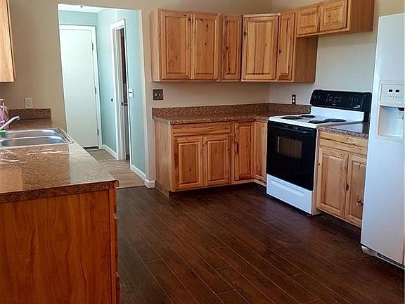 2nd image of 4012 Melody Ln