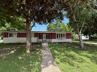 2120 Crane St, Oshkosh, WI 54901