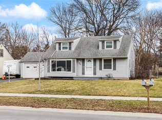 104 Harvest Dr, Rochester, NY 14626