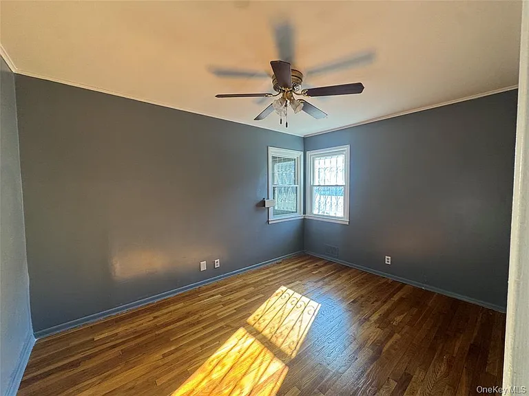 22518 S Conduit Ave — Photo 2