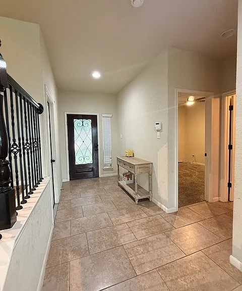 9010 Phoenix Park — Photo 11