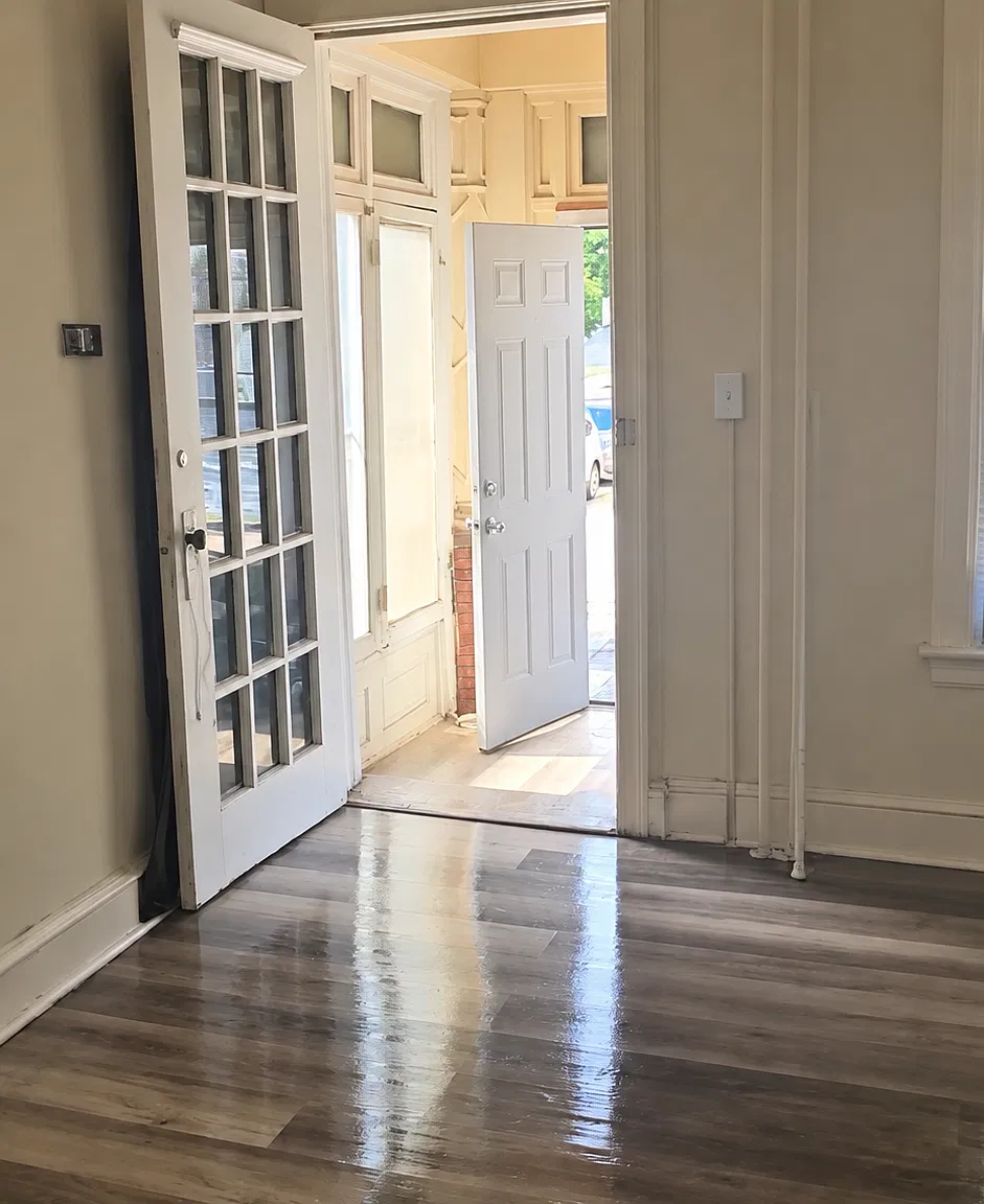 101 Ruby — Photo 3
