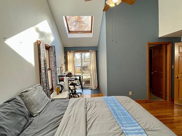 18 Lariviere Rd — Photo 8