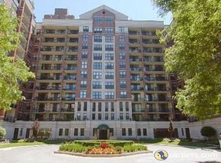 55 W Delaware Pl APT 402, Chicago, IL